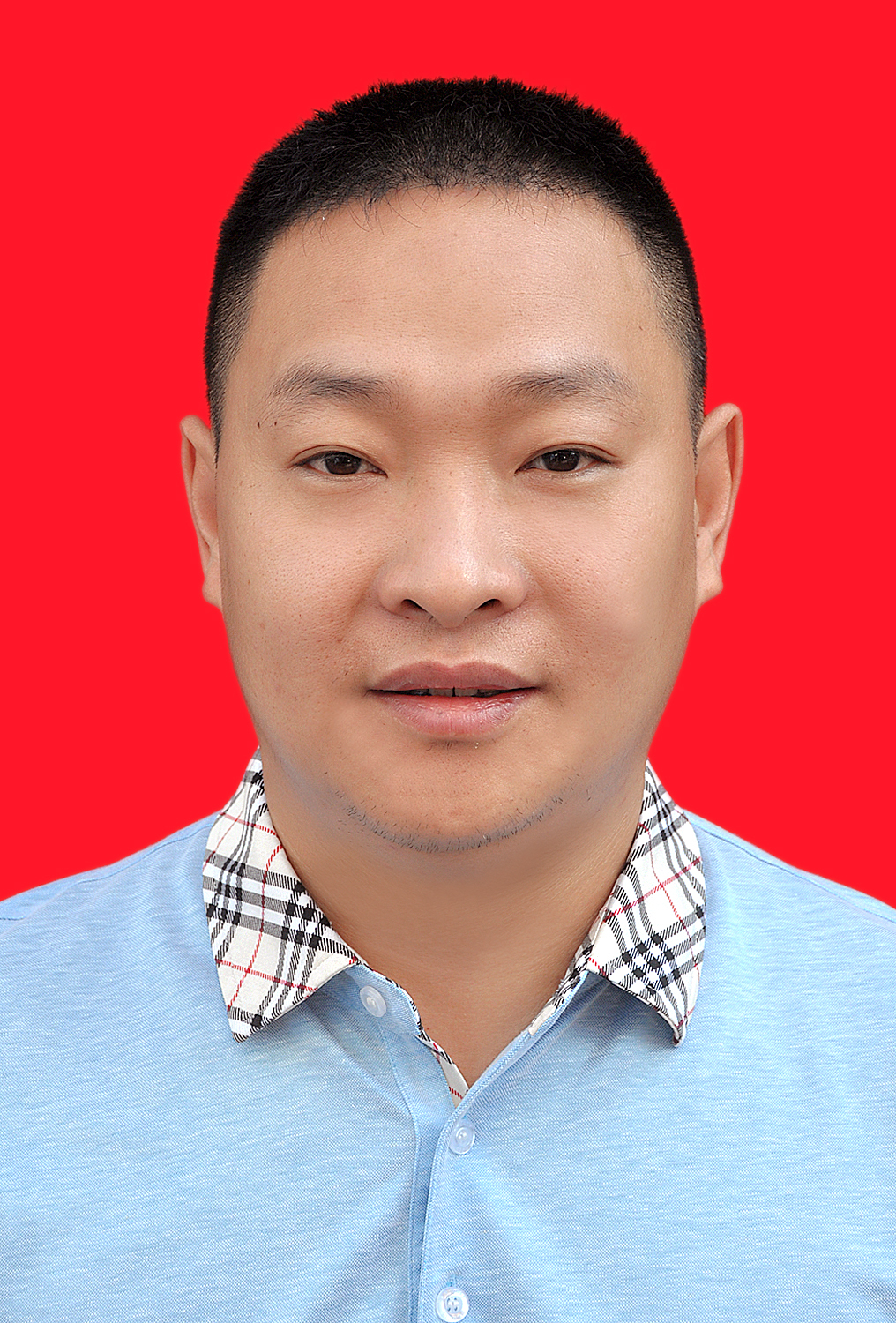 ��ί����ǡ���֯ίԱ����װ�����º��