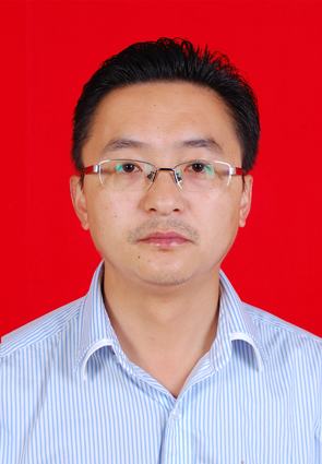 ��ί������