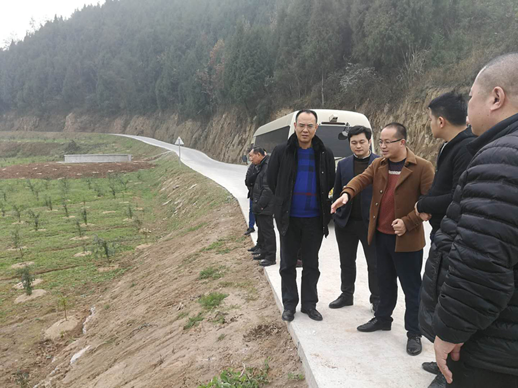 ʡ����פ���ݰ��´���������ǿ���컪����ҵ���ҵ�����ؿ��컨����ֲ������ӹ�����Ŀ